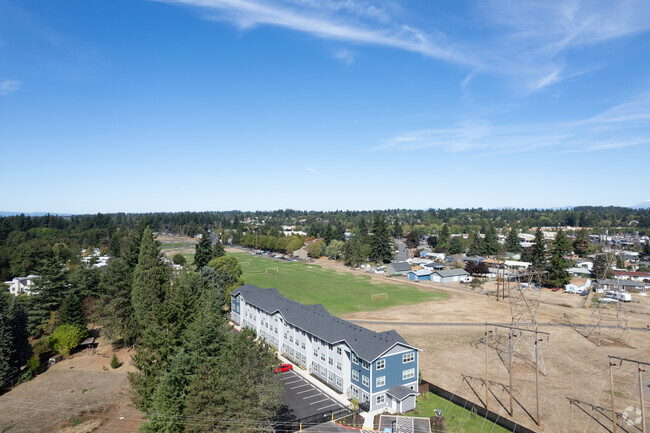 bridger-court-vancouver-wa-building-photo(2) Bridger Court Apartments in Vancouver WA